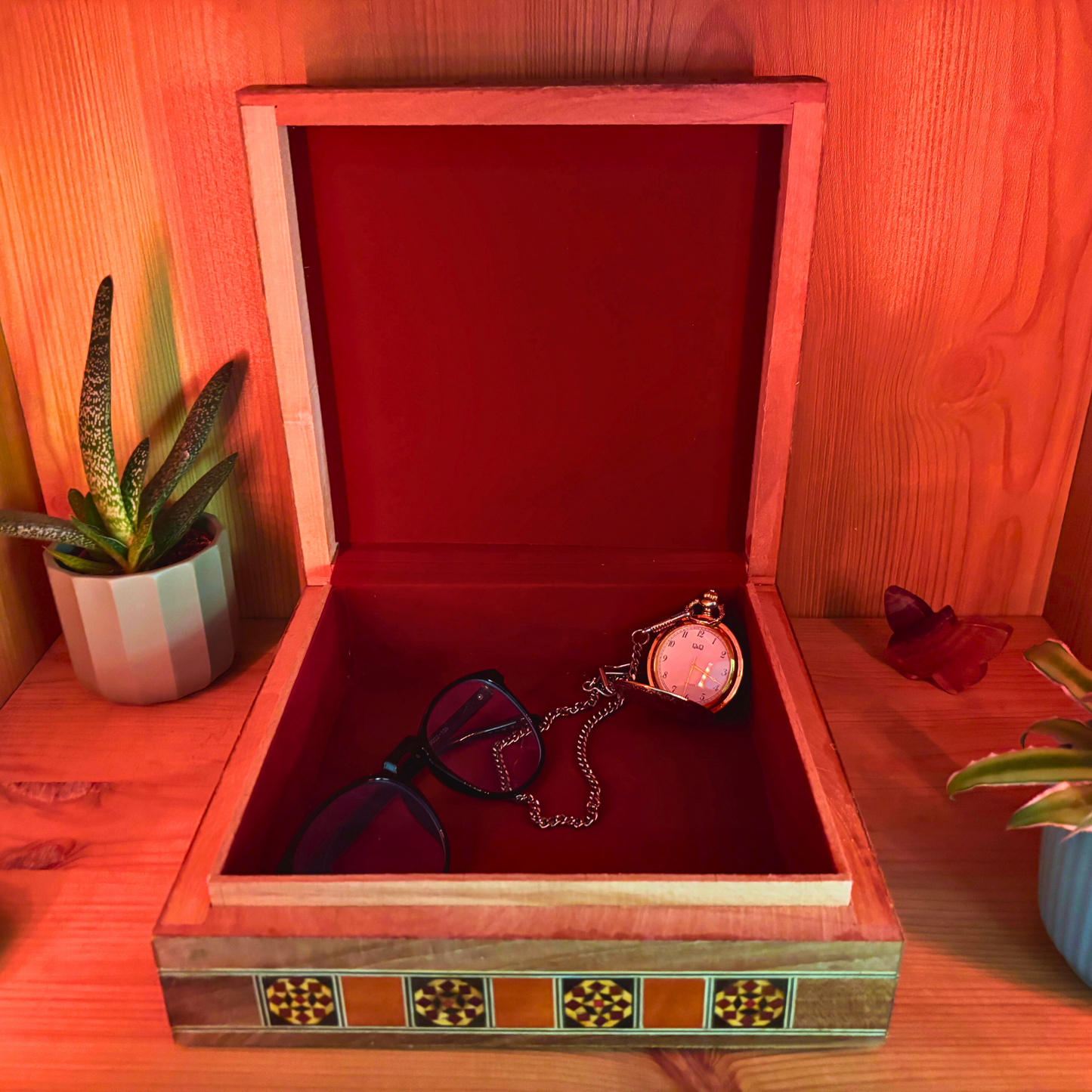 صندوق موزاييك دمشقي – تحفة فنية يدوية للمجوهرات والهدايا