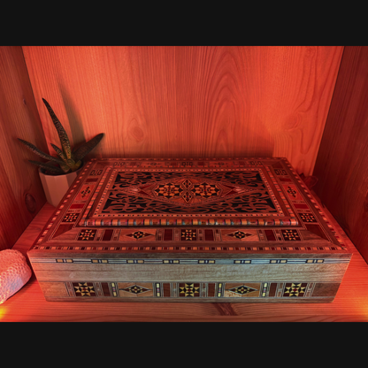 Damasceńska Szkatułka na Biżuterię i Pamiątki – Ręczne Rzemiosło