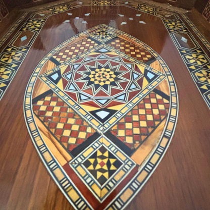 Vassoio Damaschino in Legno – Madreperla & Finitura Noce